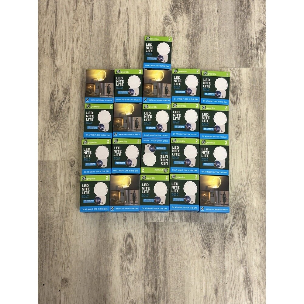 Lot of 25 Greenlite LED Night Lights Auto Sensor Plug In 2 Pack Dusk to Dawn